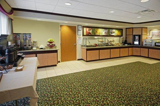 Fairfield Inn & Suites By Marriott Кордел Екстериор снимка