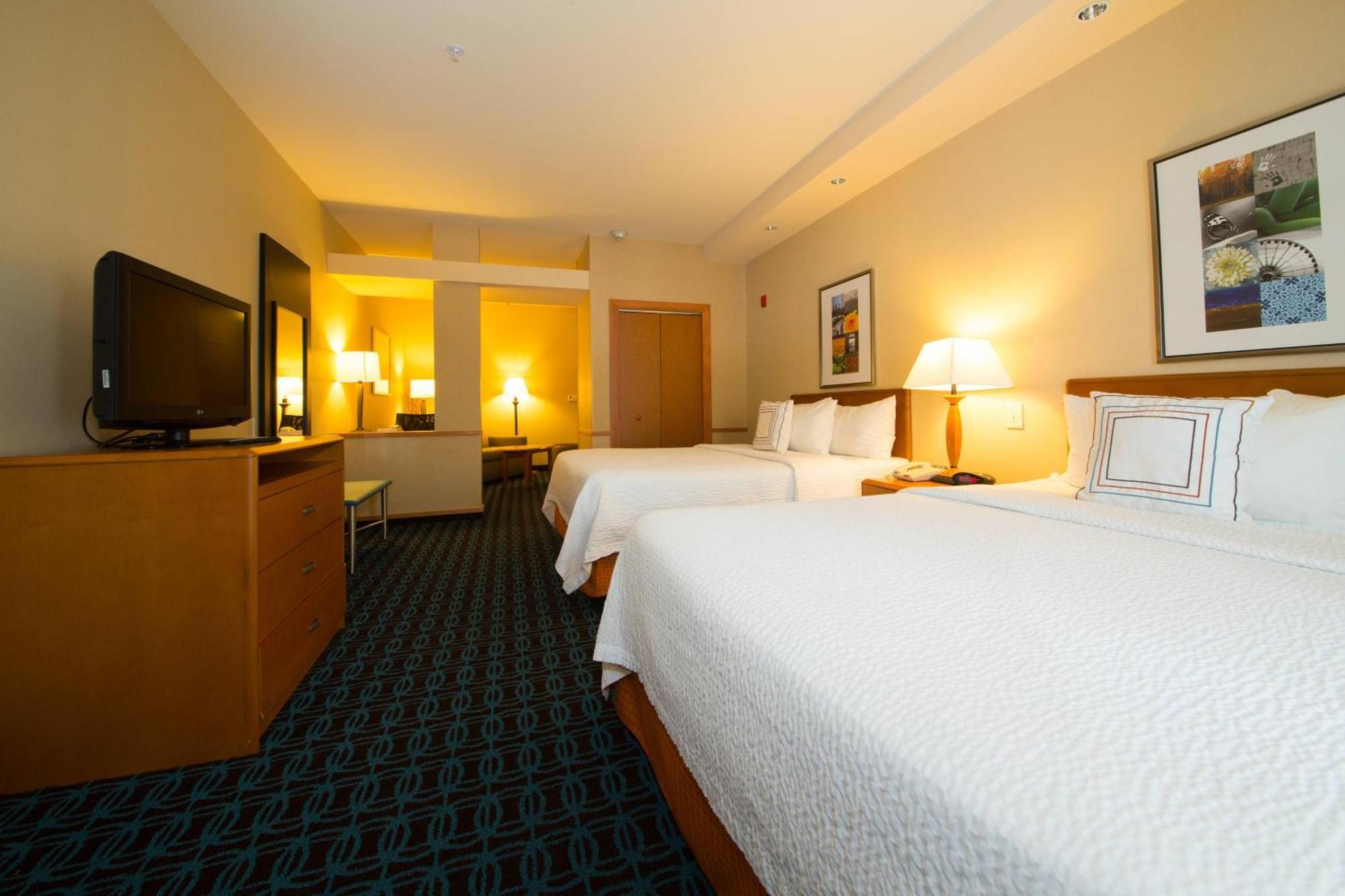 Fairfield Inn & Suites By Marriott Кордел Екстериор снимка