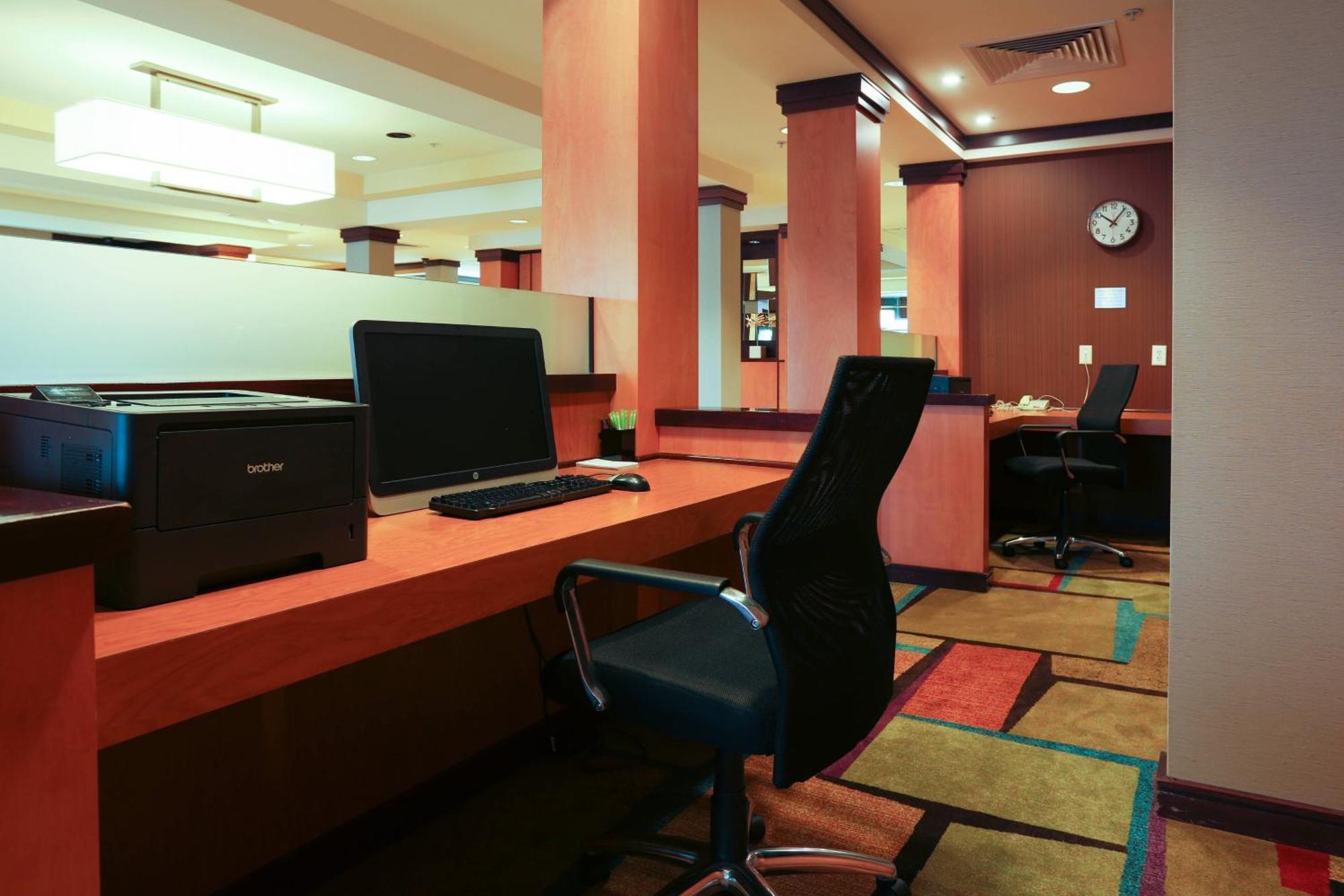 Fairfield Inn & Suites By Marriott Кордел Екстериор снимка