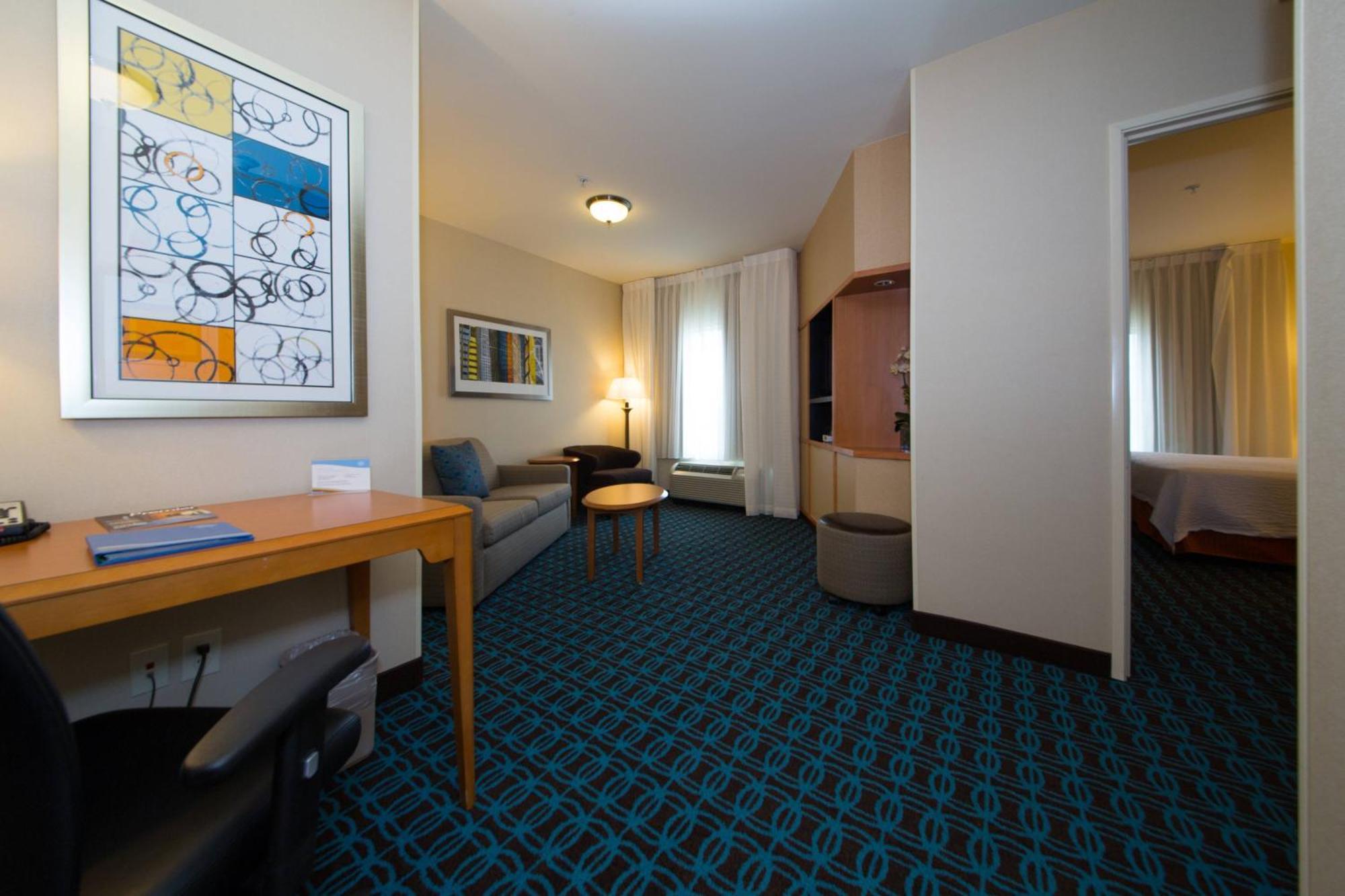 Fairfield Inn & Suites By Marriott Кордел Екстериор снимка